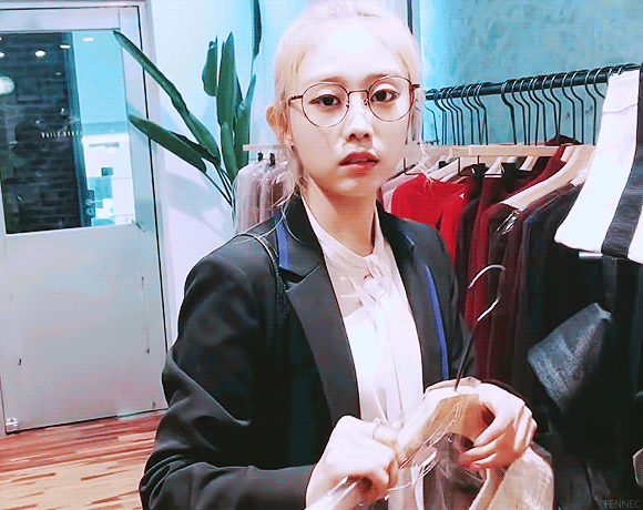 [러블리즈] 피곤한 하루가 끝나가서 지수 | 인스티즈
