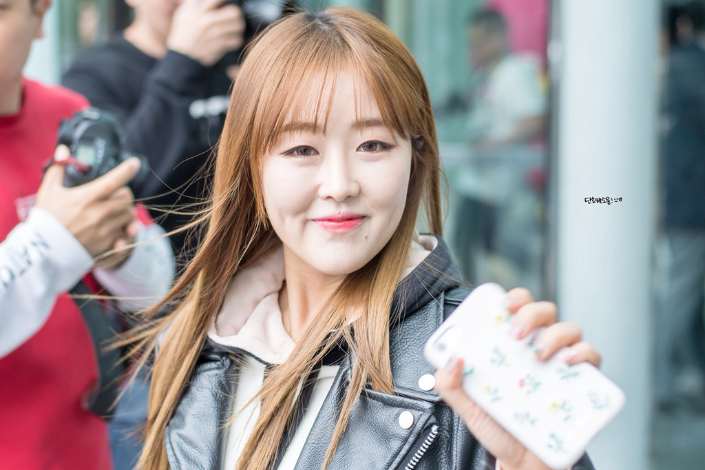 [러블리즈] 휴일이라 그런지 일이 별로 없어서 베이비소울 | 인스티즈