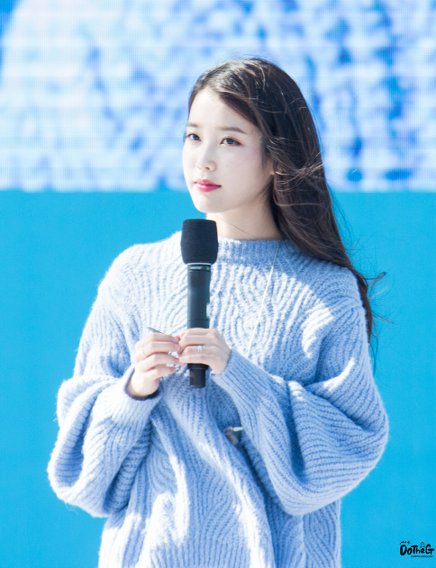 하늘하늘한 아이유.jpg | 인스티즈