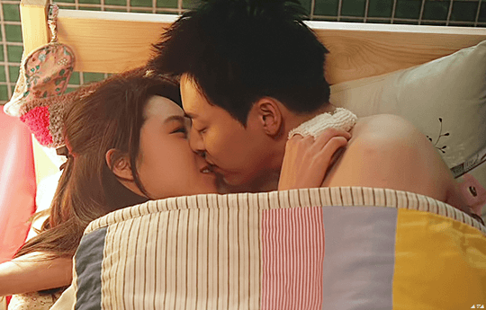 [질투의화신] 공중파인데도 핵야해서 침 삼켰던 '자'씬.gif (응 그래 그거 세ㄱ스) | 인스티즈